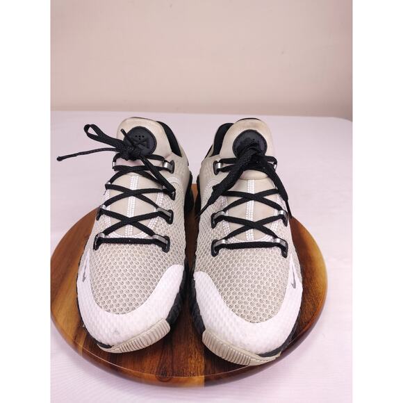 Nike Womens Free Metcon 4 Premium DQ4678-100 White Black Crossfit Size 9.5 - Picture 2 of 10
